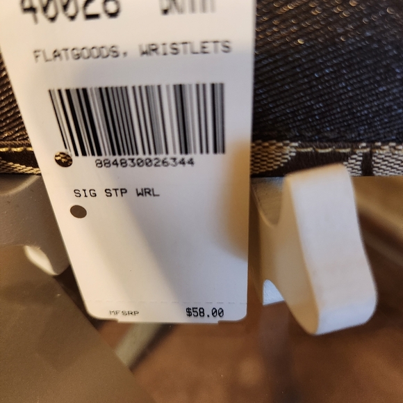 Coach Wristlet NWT COA - Picture 3 of 6